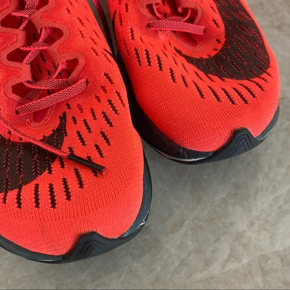 Nike Zoom Vaporfly Men's 7.5 - Picture 5 of 10